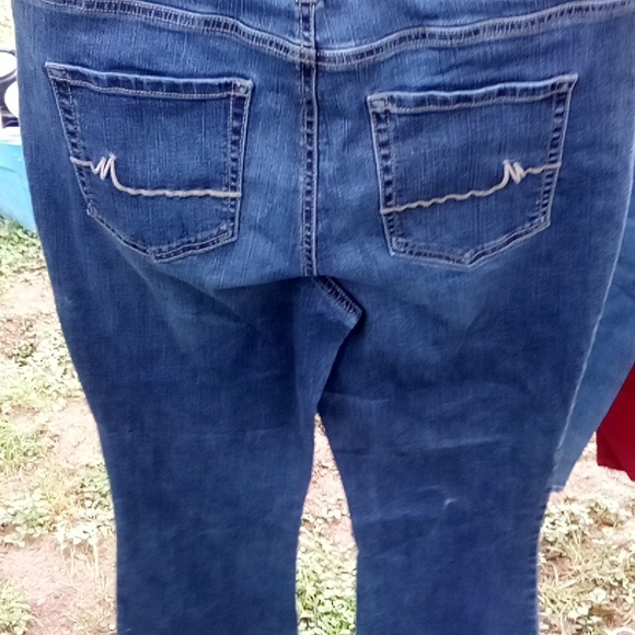 Women's jeans - Picture 2 of 2